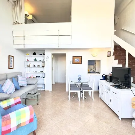 Skol 609 - Duplex 1 Bedroom In Skol With Amazing Sea Views. דירה *
