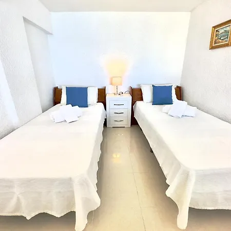 Skol 609 - Duplex 1 Bedroom In Skol With Amazing Sea Views. Apartment