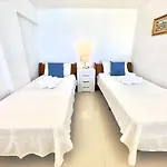 Skol 609 - Duplex 1 Bedroom In Skol With Amazing Sea Views. アパート