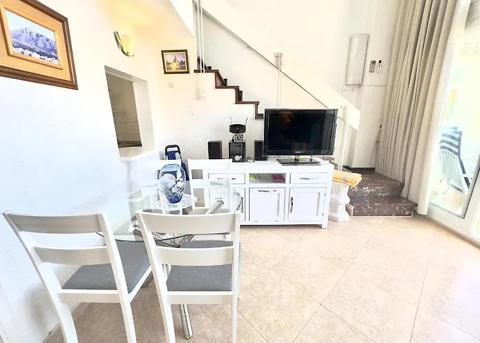 Skol 609 - Duplex 1 Bedroom In Skol With Amazing Sea Views. Apartmán *